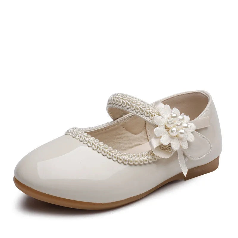 "Enchanting Blossoms: Baby Girls' Leather Princess Shoes for Special Occasions"
