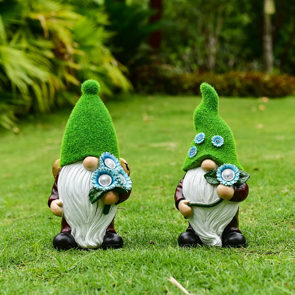 Solar Gnomes Garden Statues with Lantern Lights – Whimsical Outdoor Yard Art for Your Patio and Lawn